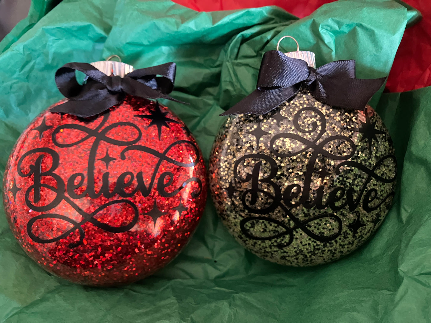 1 Flat Round 4-inch Glitter BELIEVE Christmas Ornament